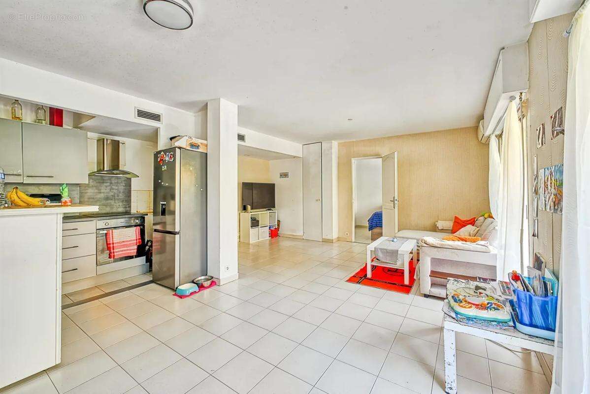 Appartement 2 pièces de 55 m² à Saint-Laurent-du-Var - photo 19