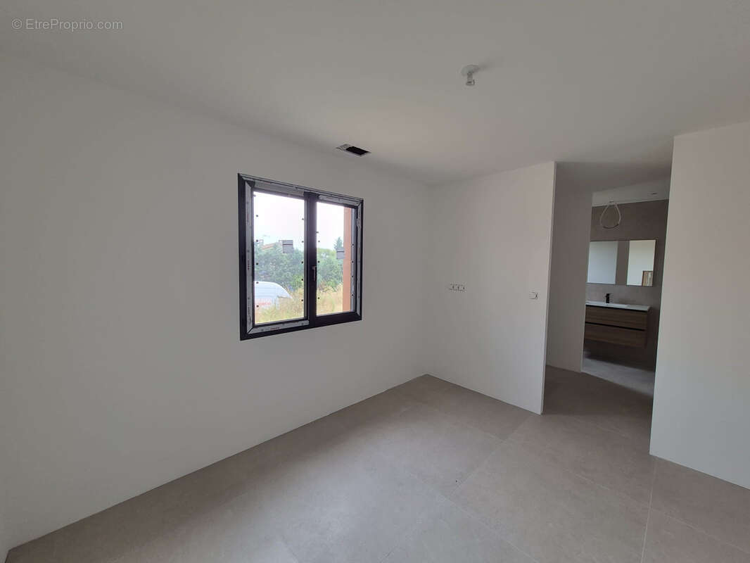 Superbe Villa Plain-Pied 4 Faces   100 m2 habitables   Argelès-sur-Mer (Côté Village) - photo 3