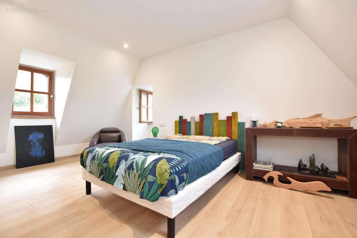 Maison 113 m² à Cassaniouze  - photo 9