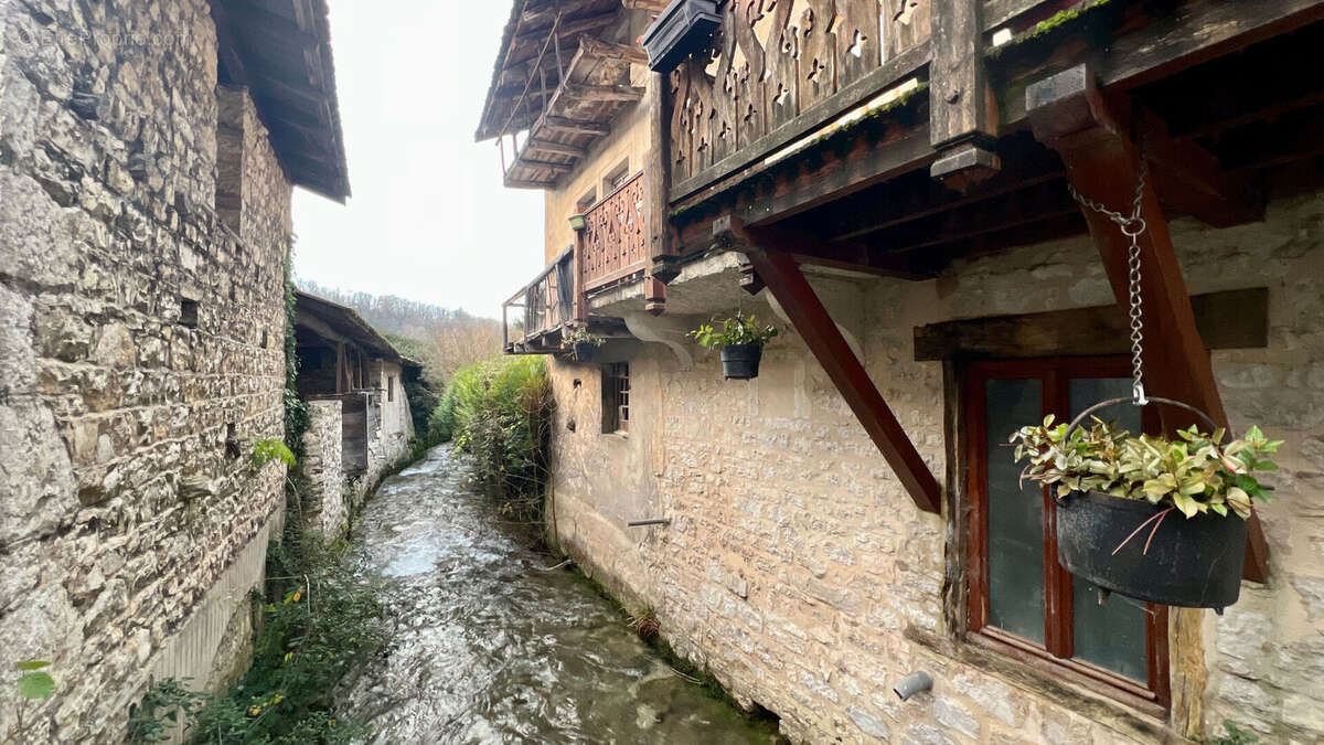 Maison à CERDON