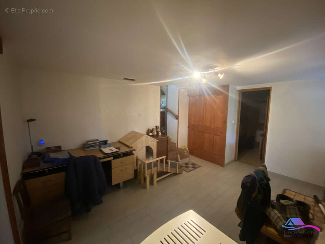 CHAMBRE 1 RDC - Maison à MAISONNAIS