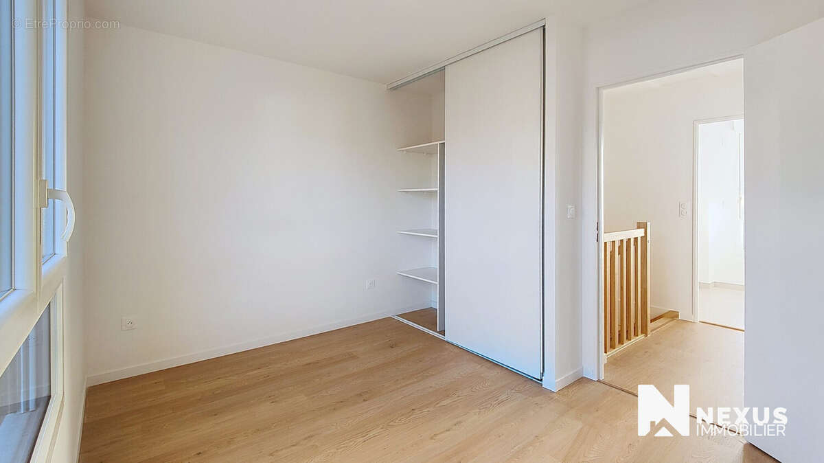 chambre 3 - Maison à SOTTEVILLE-LES-ROUEN