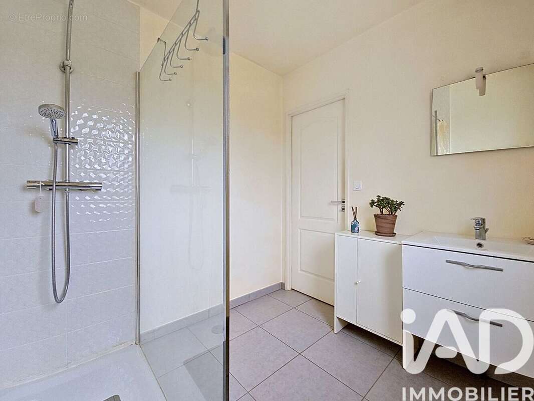 Maison 62 m² à Bouville  - photo 8
