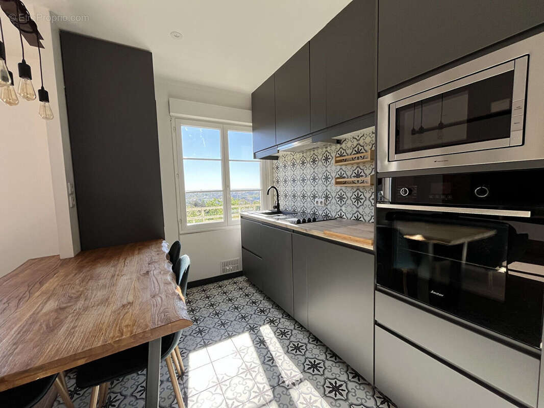 Appartement à LE PLESSIS-ROBINSON