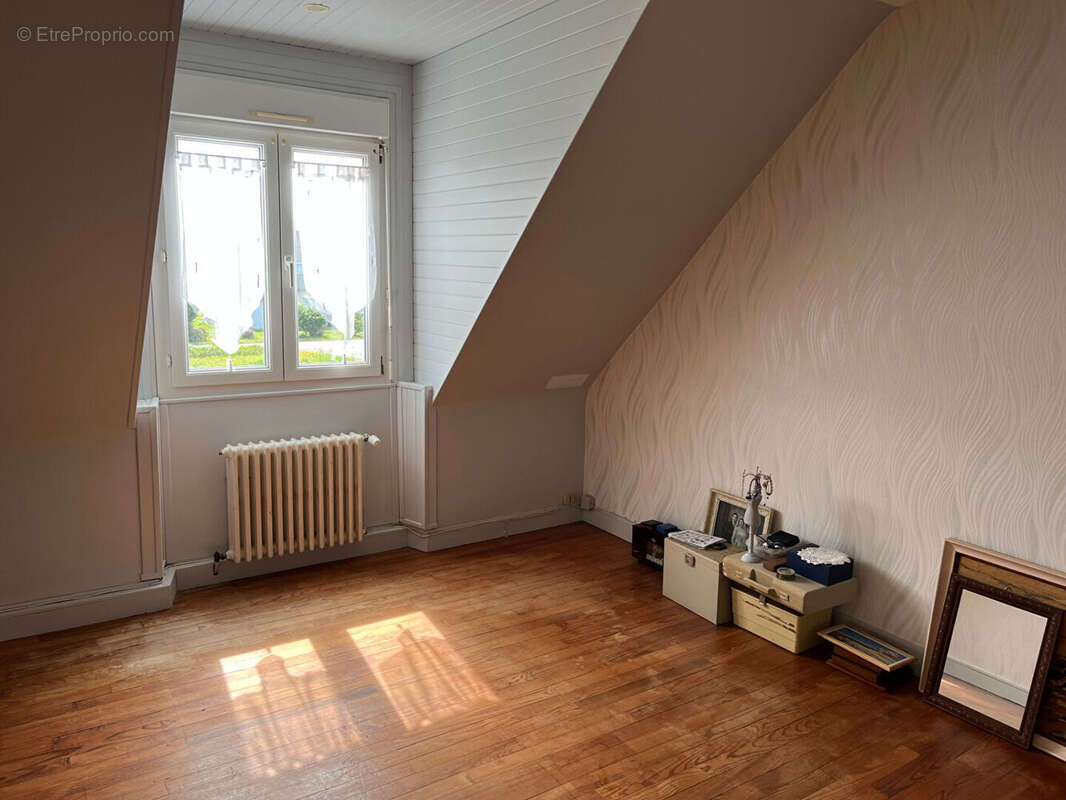 Maison à PLOUGUERNEAU