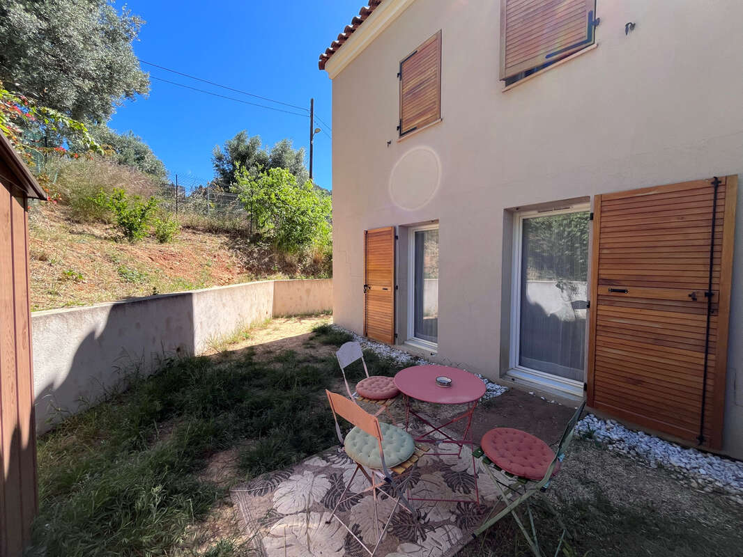 Appartement t3 en rez de jardin  avec parking toulon ouest - photo 13