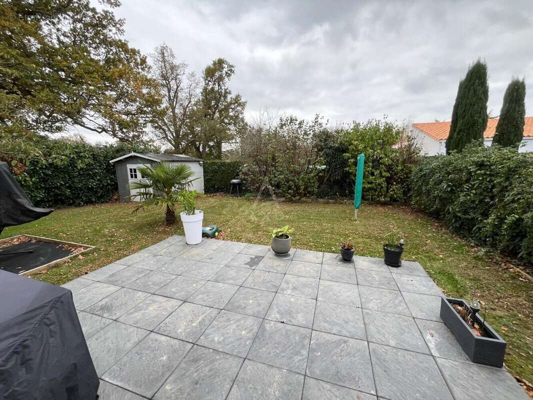 Maison à LES BROUZILS