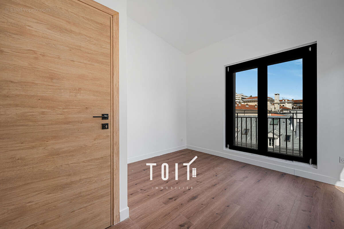 Appartement à PARIS-12E
