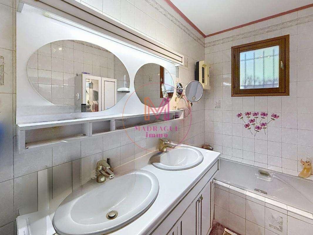 Maison à ROQUEBRUNE-CAP-MARTIN