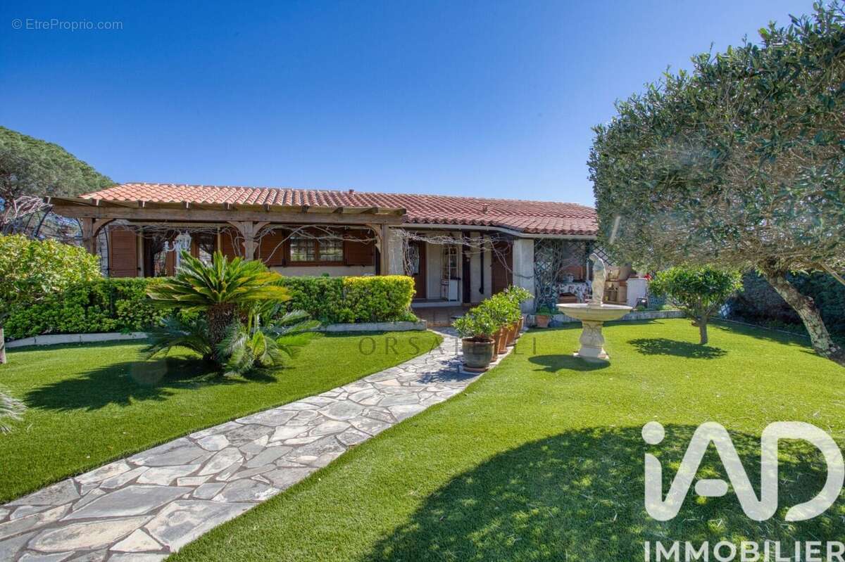 Photo 3 - Maison à FREJUS