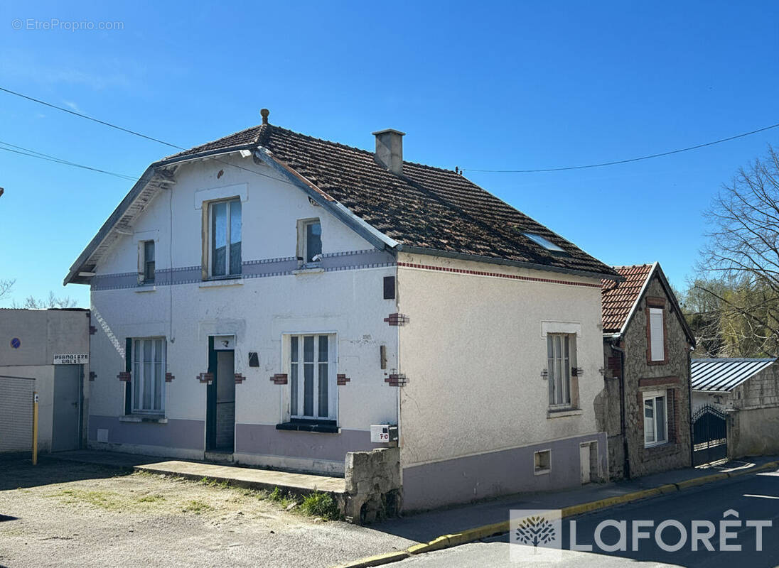 Maison à SAINT-GERMAINMONT