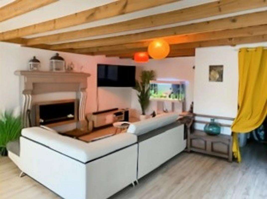 Maison à JUGON-LES-LACS