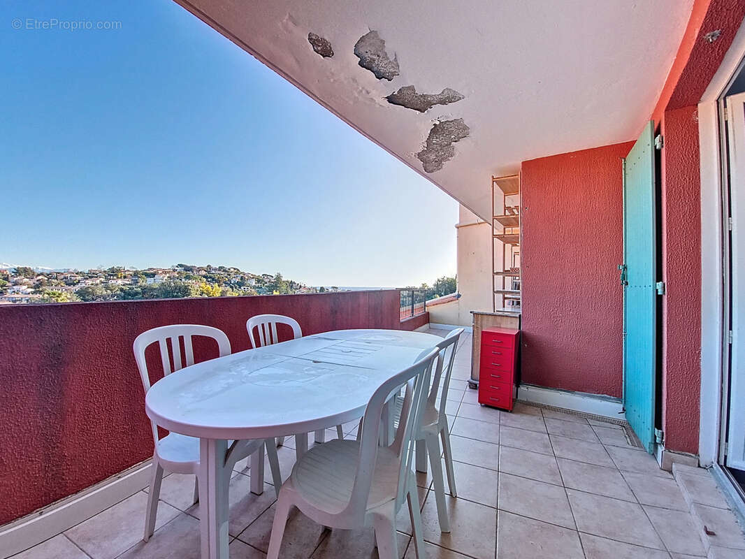 Appartement à VALLAURIS