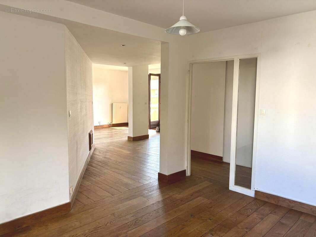 Appartement 78 m² à Valence  - photo 5