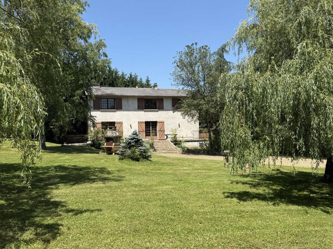 Propriete avec grand parc proche objat - photo 10