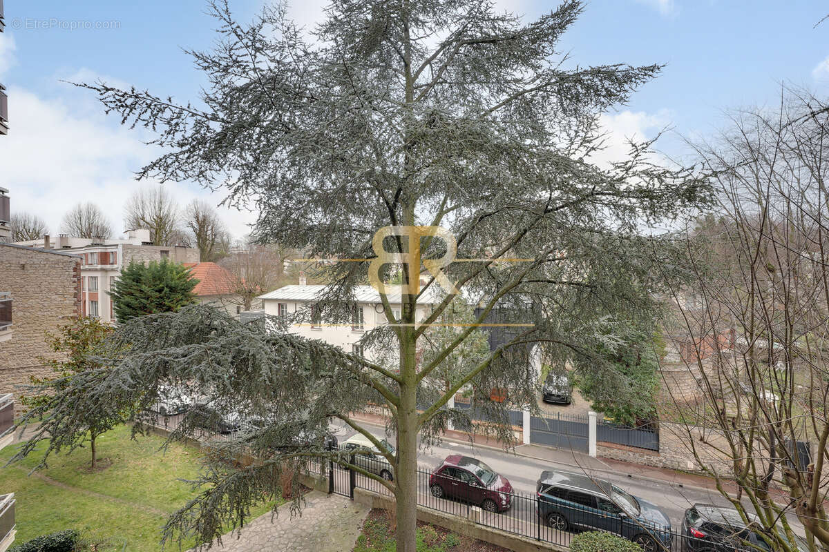 Appartement à BOURG-LA-REINE