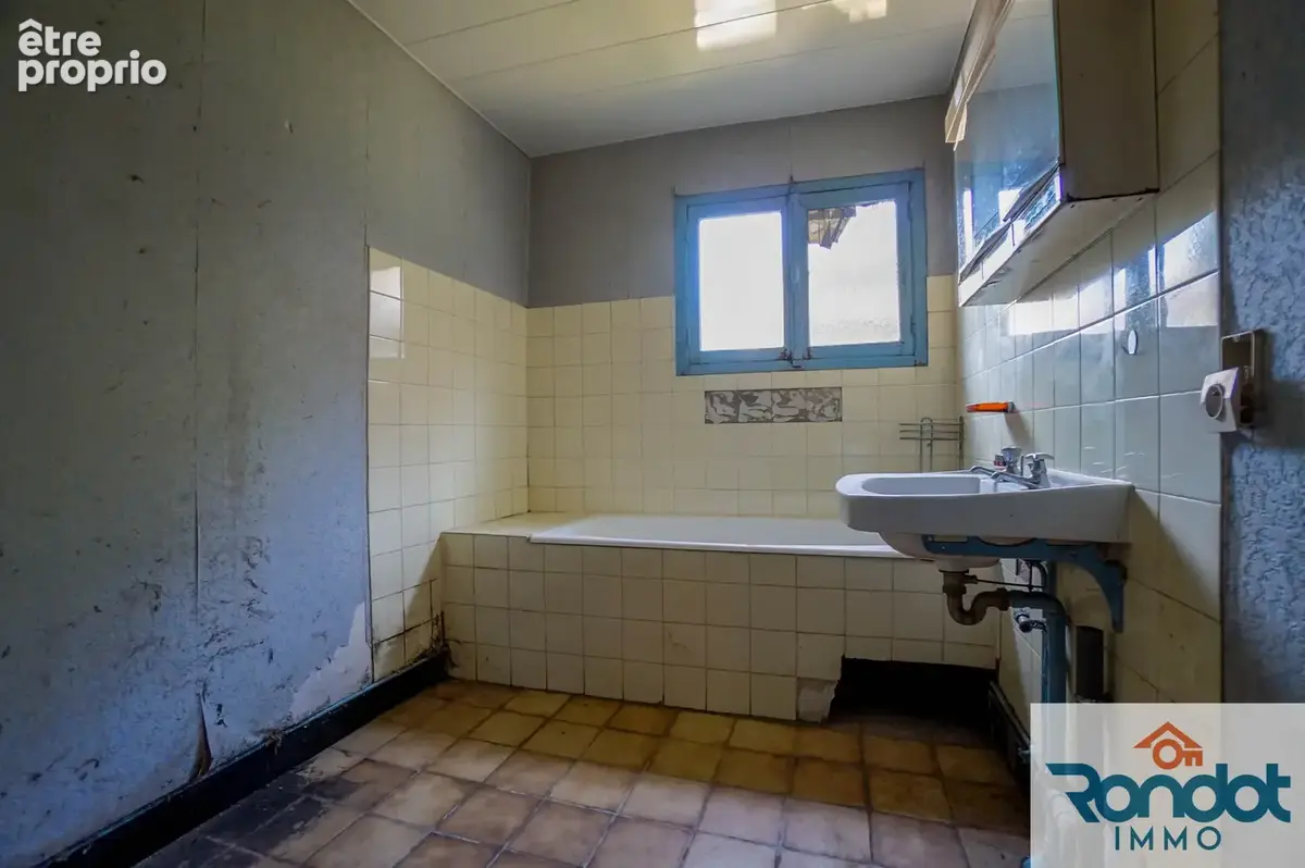 Maison 4 pièces / 2 chambres / 125 m2 / 591 m2 terrain - photo 4