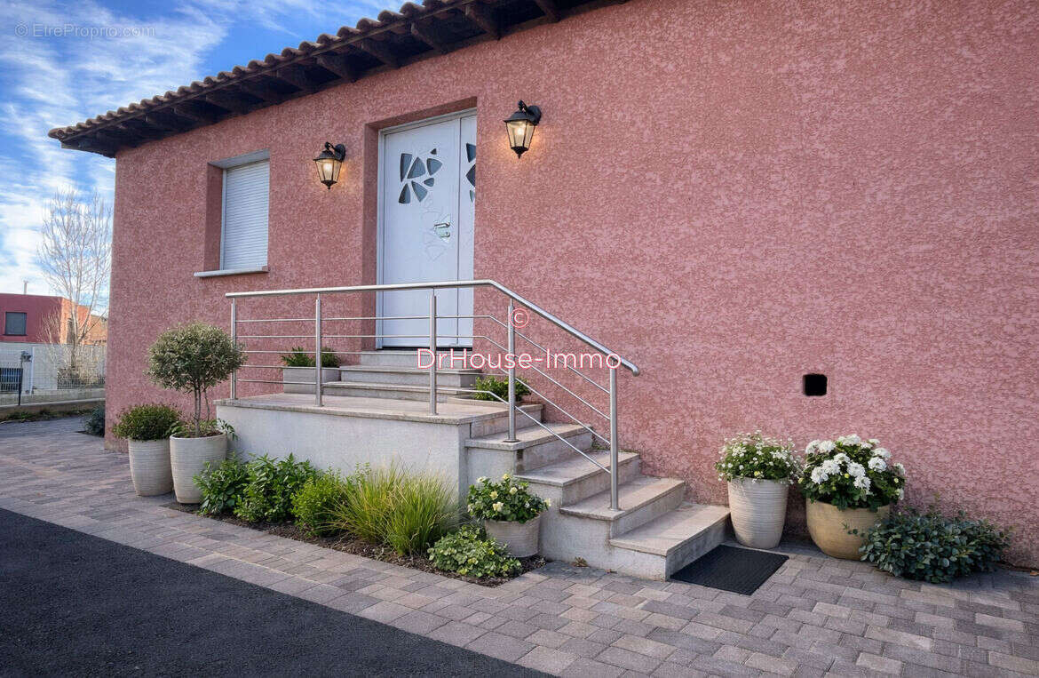 Maison à VILLEVEYRAC