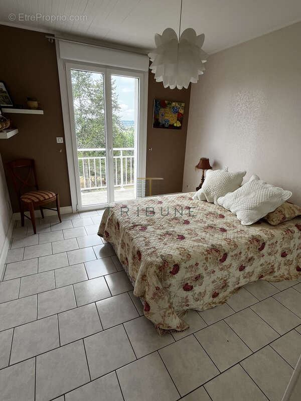 Villa avec vue sur un grand terrain - photo 11