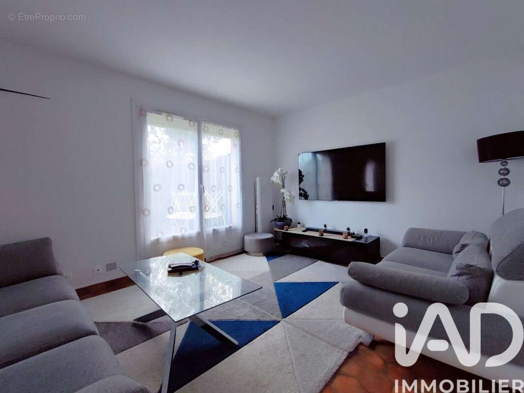 Photo 3 - Maison à MARINES