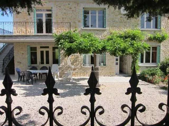 Maison à VAISON-LA-ROMAINE