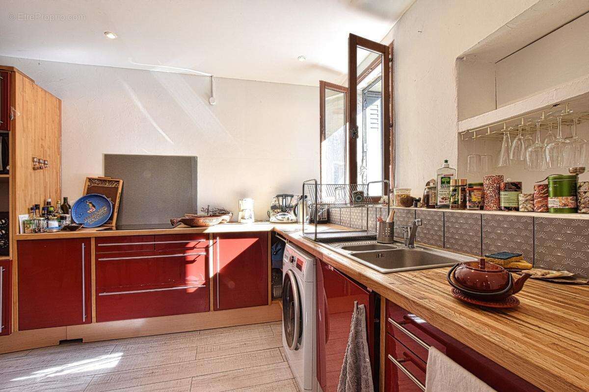 Maison de village au cœur de Lavérune  Charme, espace et multiples possibilités - photo 3