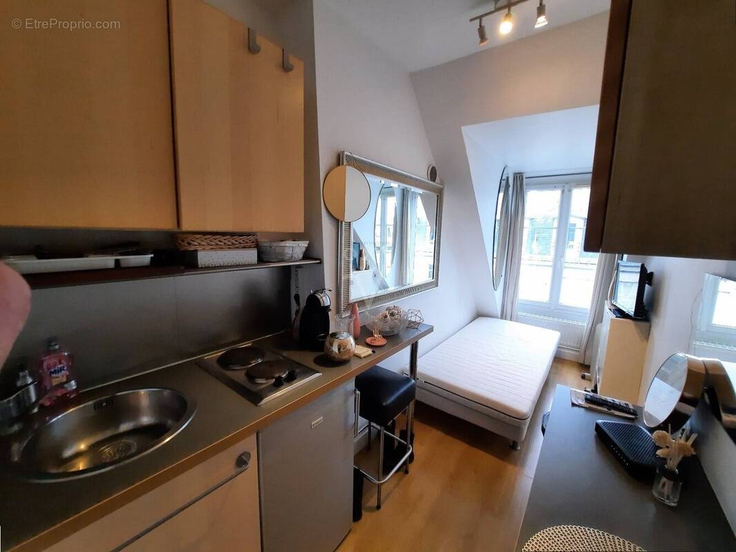 Appartement à PARIS-8E