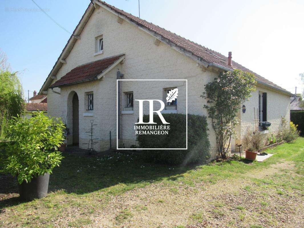 Maison à LAMOTTE-BEUVRON