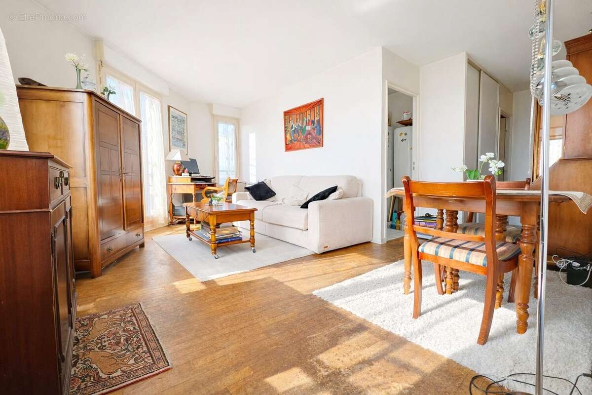 Appartement à MAISONS-ALFORT