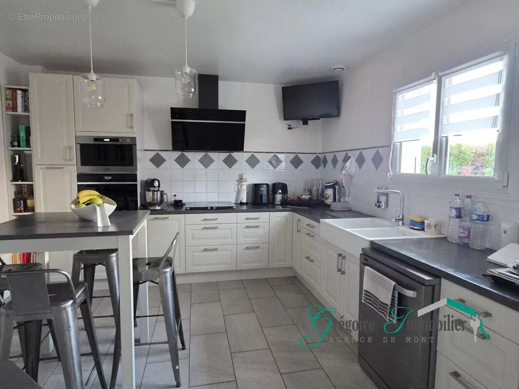 Maison à MONTIGNY-SUR-LOING