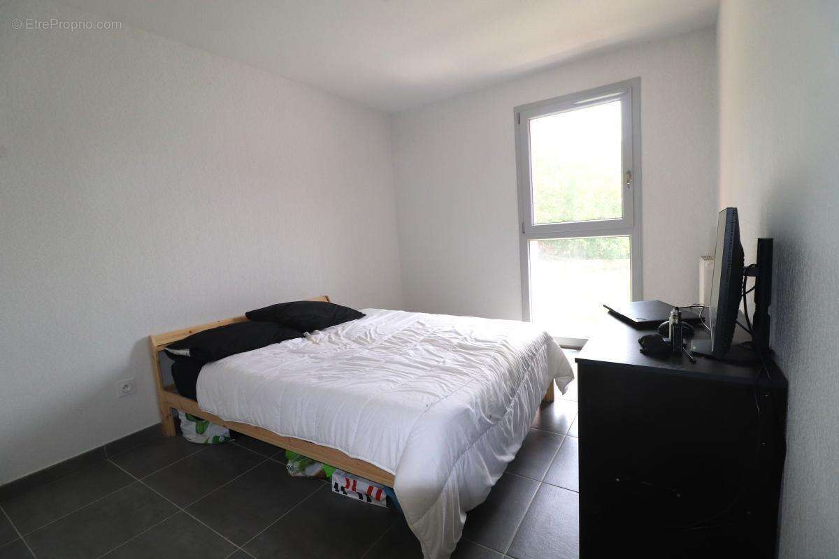 Appartement à CONTES
