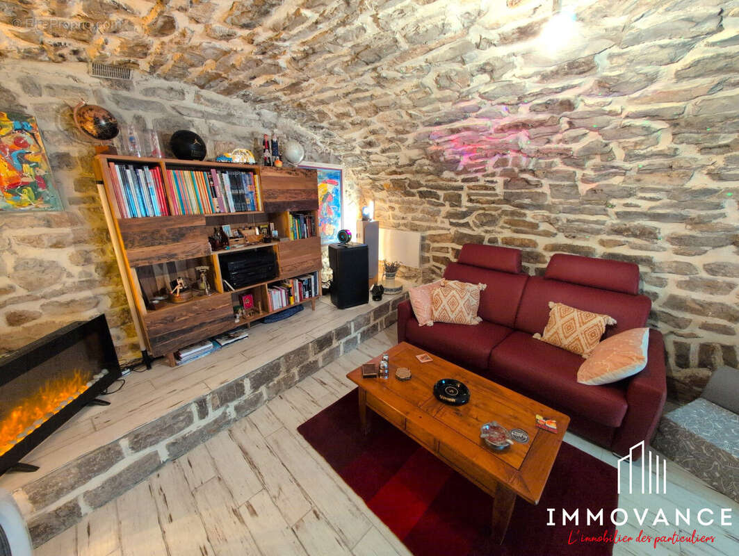 Maison 70 m² à Viols-Le-Fort  - photo 6