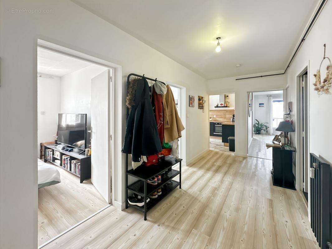 Appartement à BOURG-LES-VALENCE