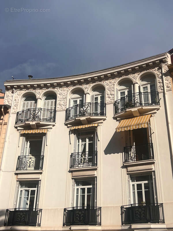 Appartement à MENTON