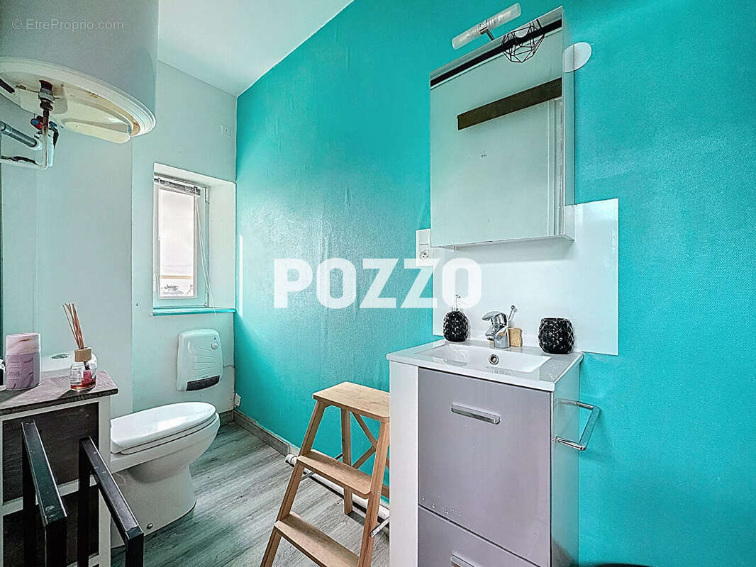 Appartement à DONVILLE-LES-BAINS