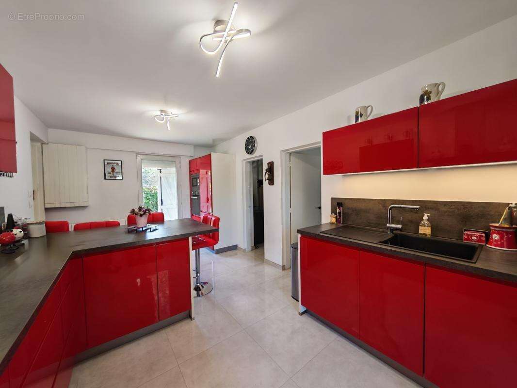 Maison 263 m² à Massay  - photo 8