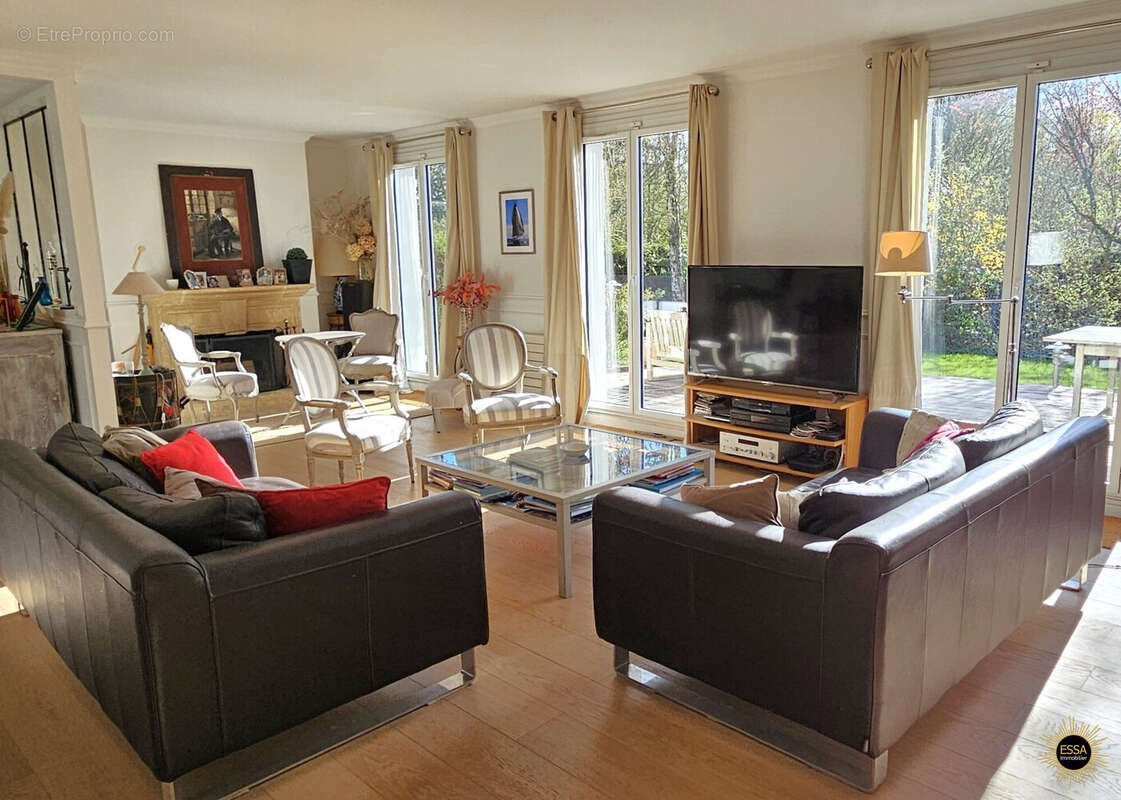 Maison à NOISY-LE-ROI