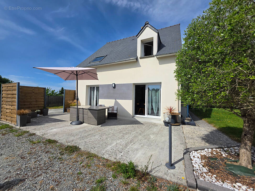 Maison à MINIAC-MORVAN