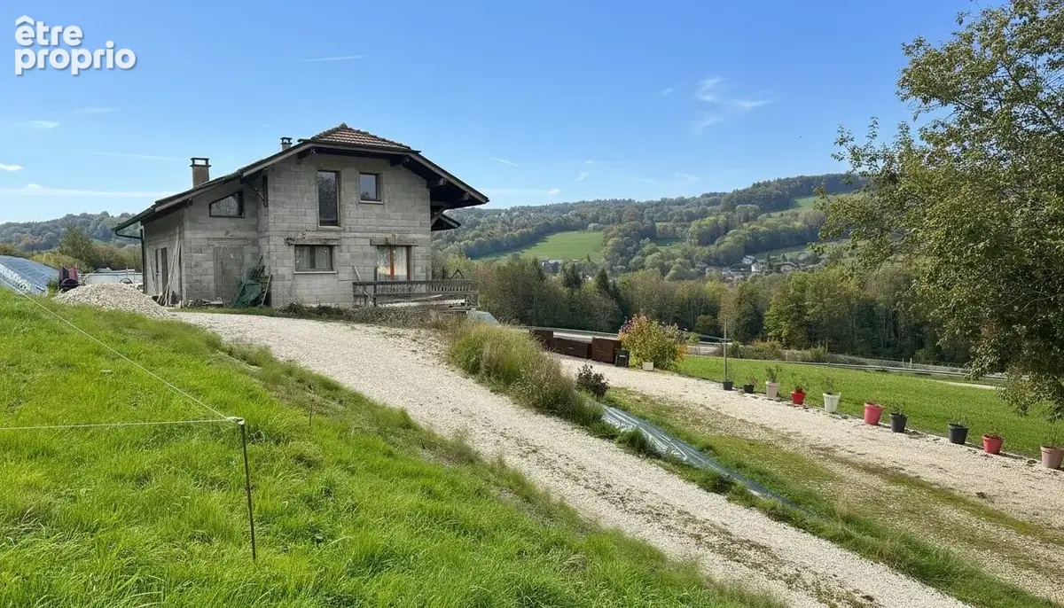 Maison à EVIRES