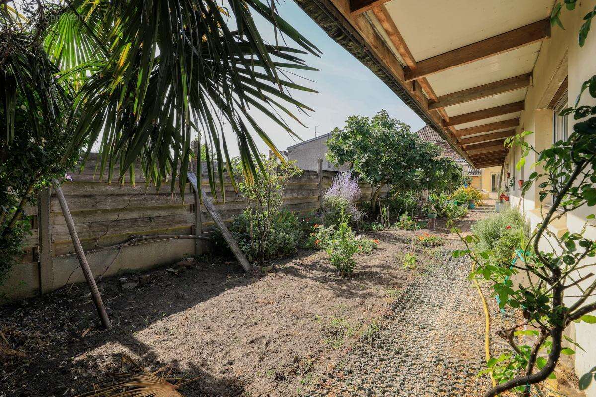 Maison 7 pièces - 4 ch - 164 m² - Vieux-Condé - photo 15
