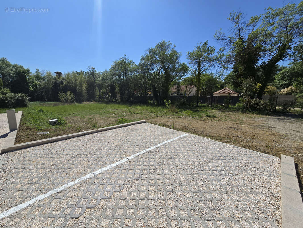 Terrain à PRADES-LE-LEZ