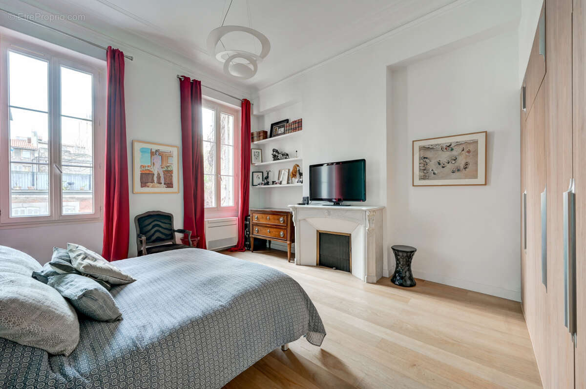 Appartement à MARSEILLE-6E
