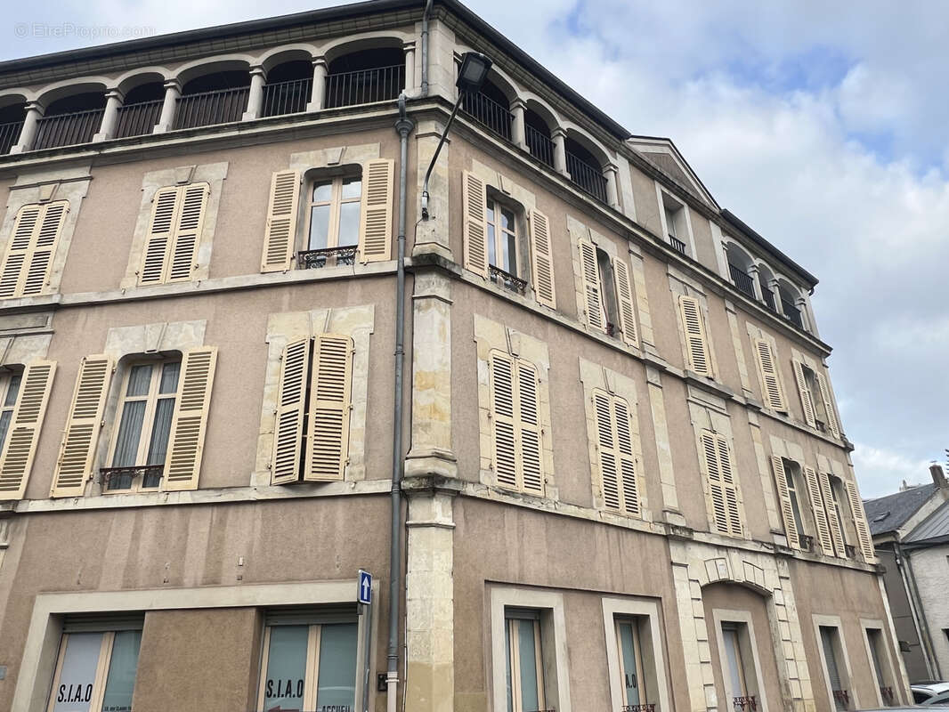 Nevers appartementce type T3, proche de la gare et du centre ville. - photo 3