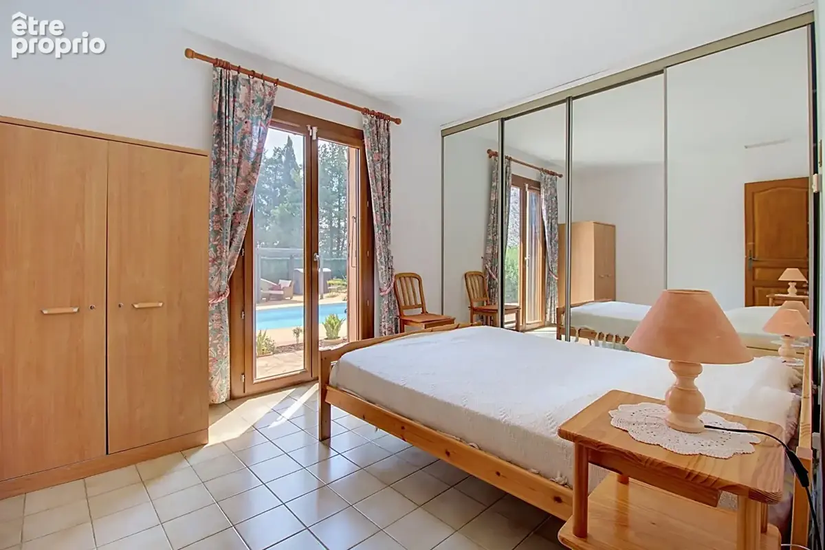 EXCLUSIVITÉ A VENDRE Maison Vidauban 4 pièces 130 m2 - Garage- piscine- Studio indépendant 29m2 - photo 9