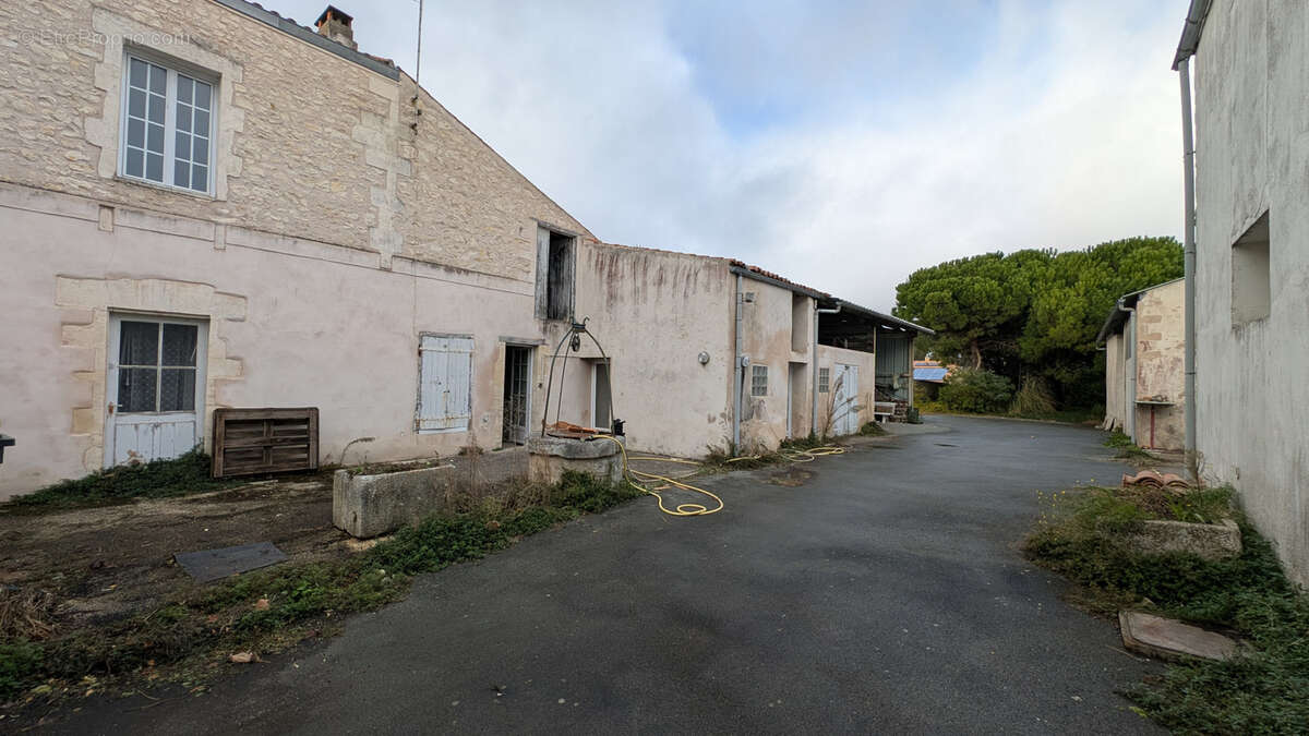 Maison à AYTRE