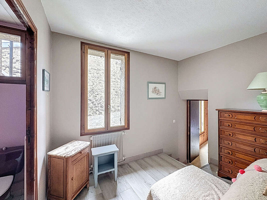 Maison à NANTERRE