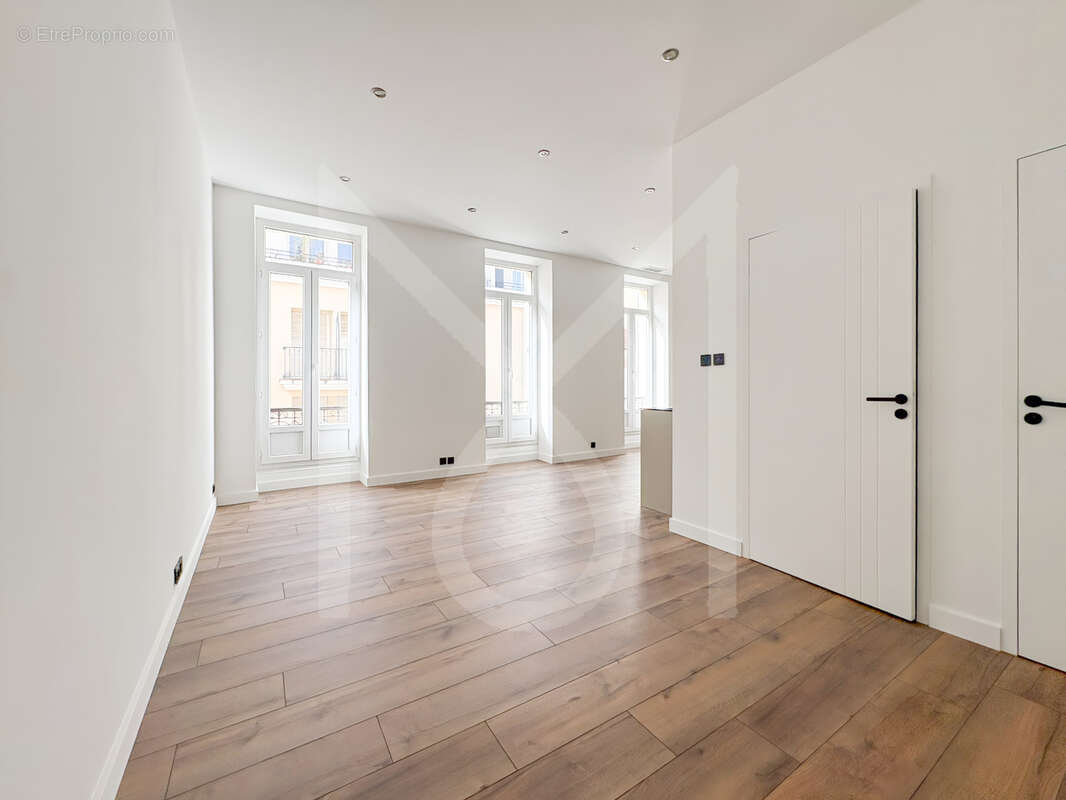Appartement à MARSEILLE-7E