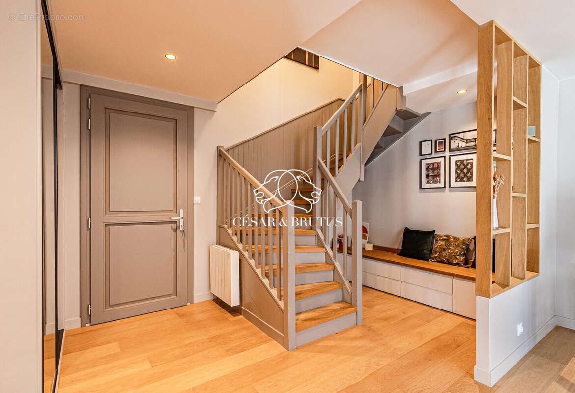 Maison 141 m² à Saint-Didier-Au-Mont-D'or  - photo 6