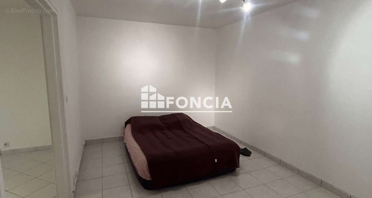 Appartement à CORBEIL-ESSONNES