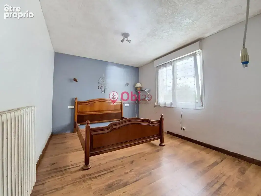 De beaux volumes et un fort potentiel au cœur de Saint-Goazec – 5 chambres - photo 12